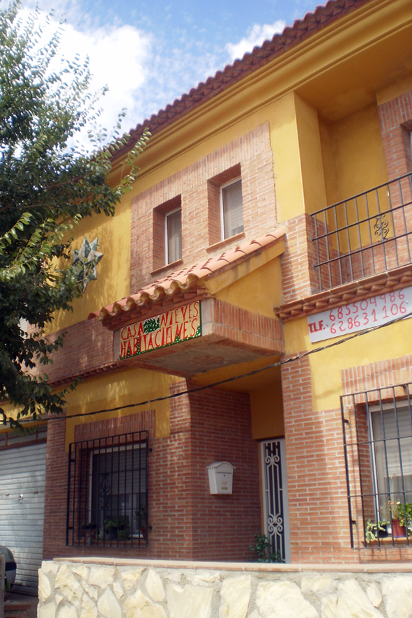 Fachada Casa Rural Nieves